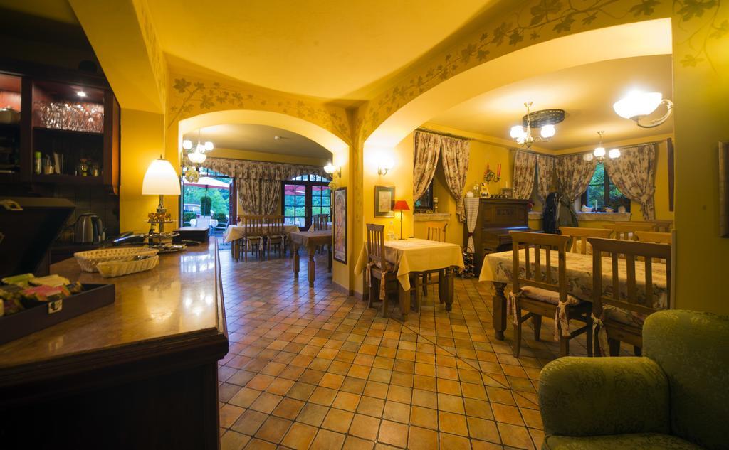 Hotel Magnes شكلارسكا بوريبا المظهر الخارجي الصورة